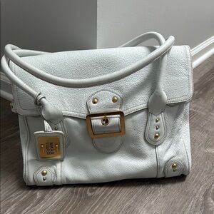 Maxx New York White Leather Shoulder Bag